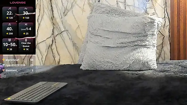 katalina_santanaa's cam snapshot