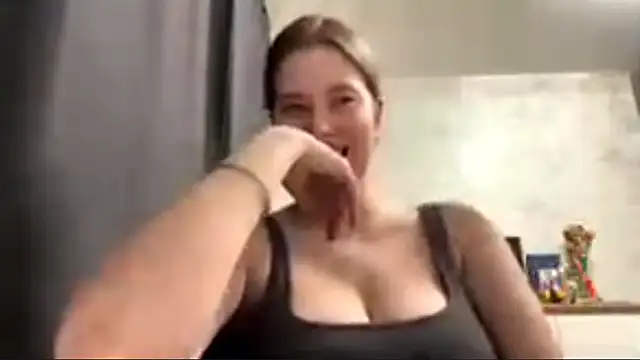 Lunexia_Kysstoria's cam snapshot