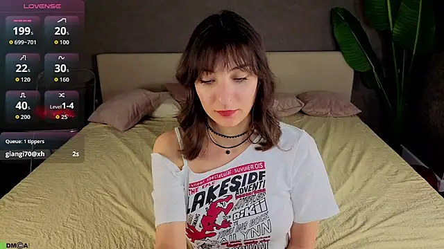 Carrie_Roberts's cam snapshot