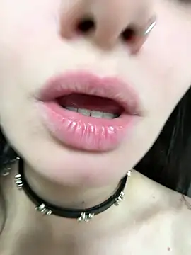 lunalovelee live sex cam