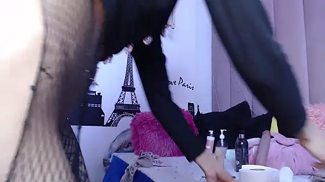 sara_caplerx live sex cam