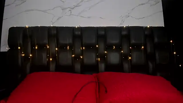 CharlotteKravizz's cam snapshot