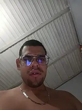 Bigtiti01's cam snapshot