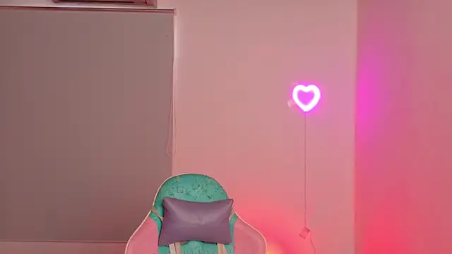 WandaDoll live sex cam