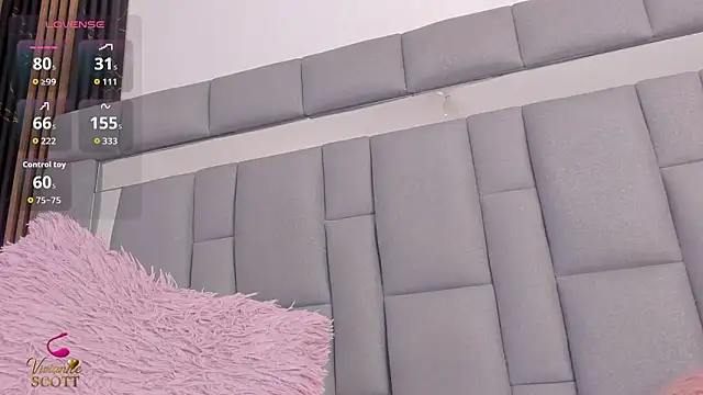 vivianne_scott's cam snapshot