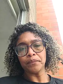 BiiancaEstradaa live sex cam