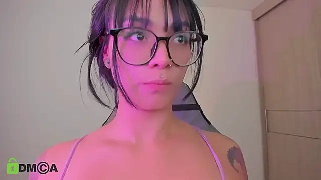 alice-rausing's cam snapshot