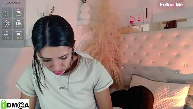 zoe_sexy_latin_19's cam snapshot