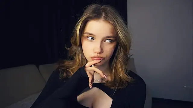 EarthaStinett's cam snapshot