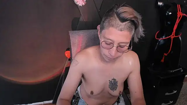 Kali_Panther's cam snapshot