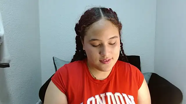 leilanewgirl's cam snapshot