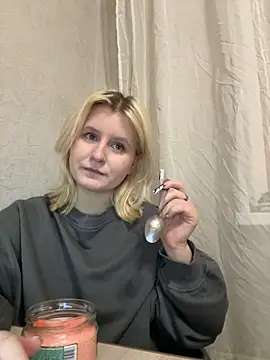 BonnyeBoom's cam snapshot