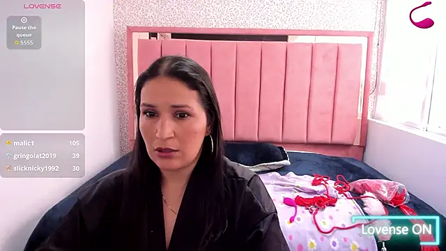 Barbara_fox__'s cam snapshot