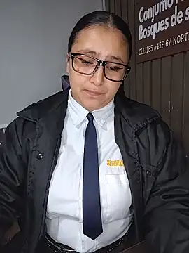 Cute_Penelope's cam snapshot