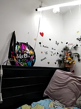 karlythoth@xh live sex cam