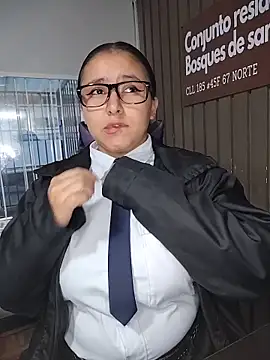 Cute_Penelope live sex cam