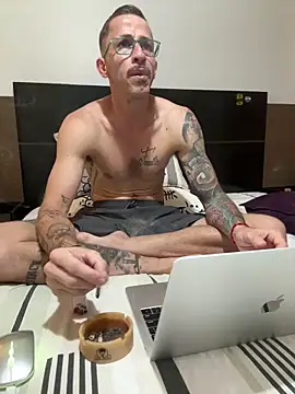 Lucasjandre live sex cam