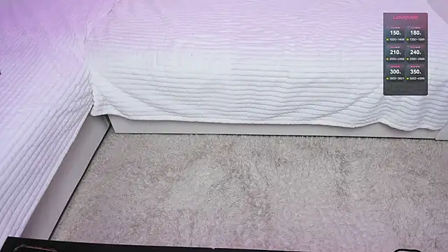 Stiflers_mum's cam snapshot