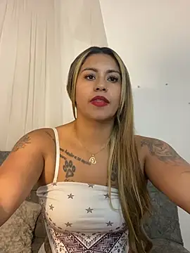 lola_bunny8's cam snapshot