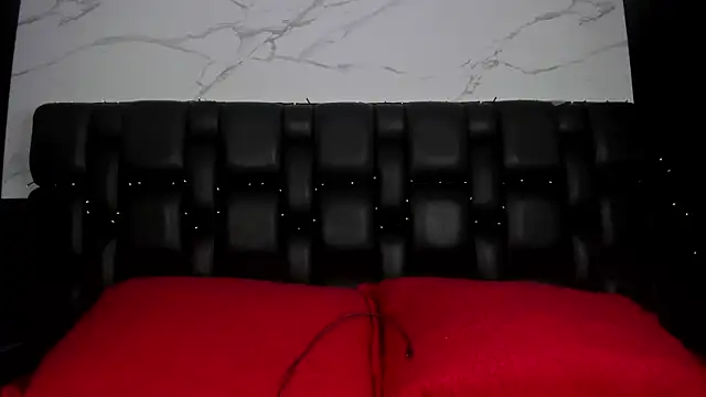 CharlotteKravizz's cam snapshot