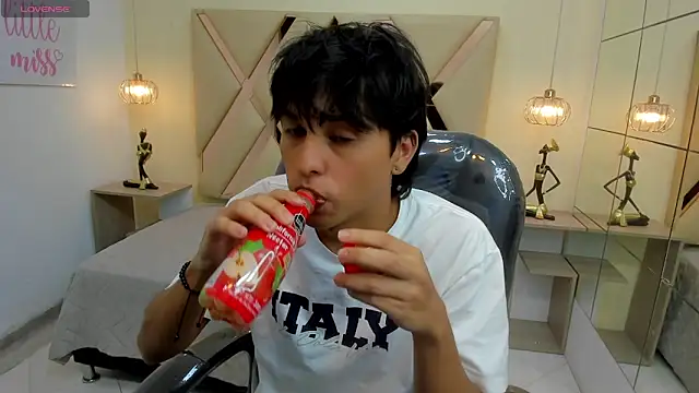 StiwenTwink's cam snapshot