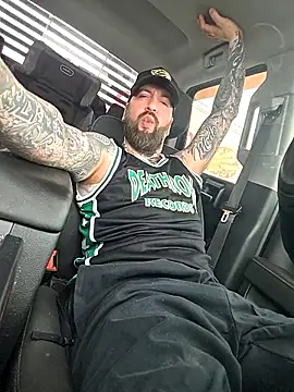 Beardedtattood live sex cam