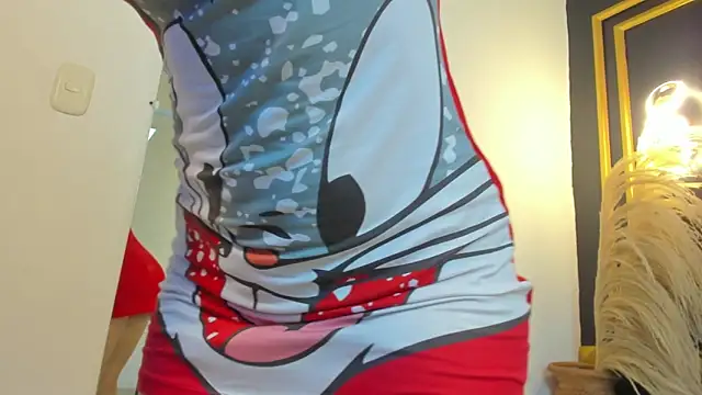 bella_bread's cam snapshot