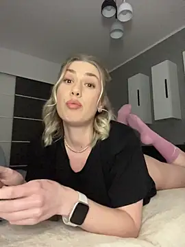 clara_k's cam snapshot