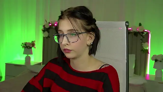 ElenaSomerhalder live sex cam