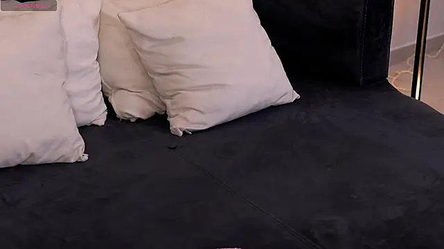 NaomiSainz live sex cam