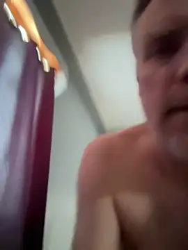 bigwhiteman1 live sex cam