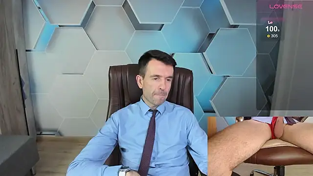 SteveTiger live sex cam