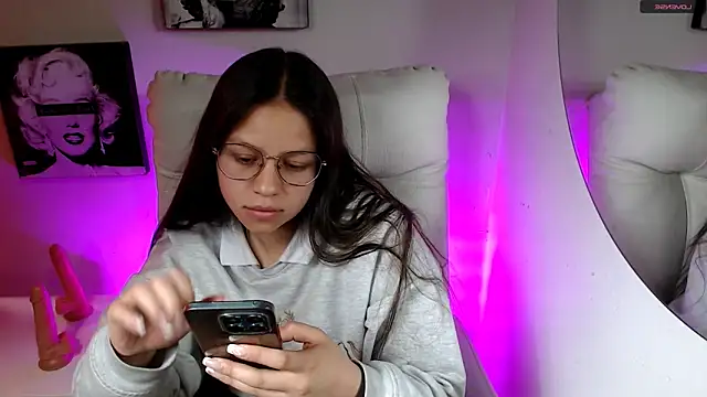 SamanthaRoldaan live sex cam