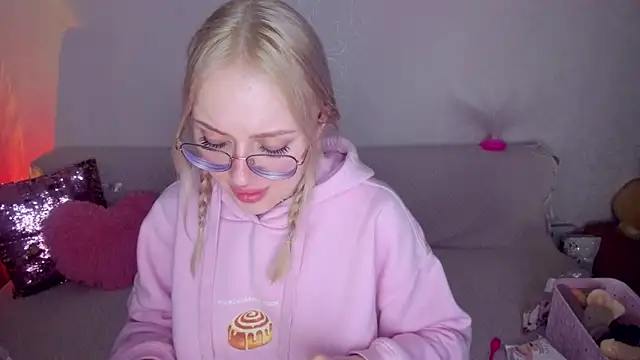 CeaneLino's cam snapshot