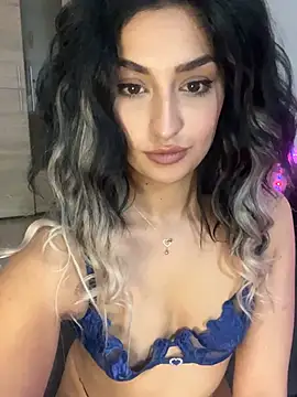 Mia_spicyy's cam snapshot