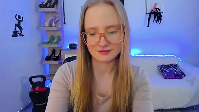 NancyHottie's cam snapshot