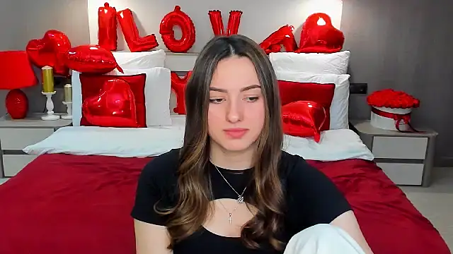 Christina_Enigma's cam snapshot