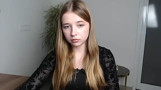 SweetBellaa_'s cam snapshot