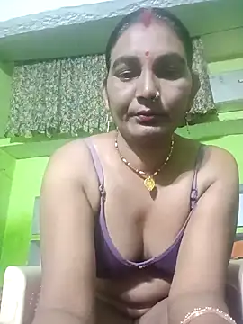 YOURFIVAA's cam snapshot