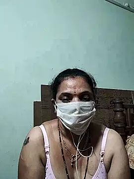 bhavyasri_55's cam snapshot