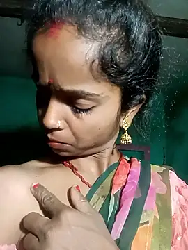 Alisha_beby143's cam snapshot