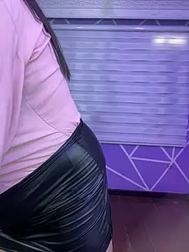 MiiaaJoness live sex cam