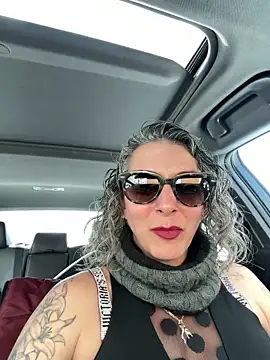 cumguzzler143's cam snapshot