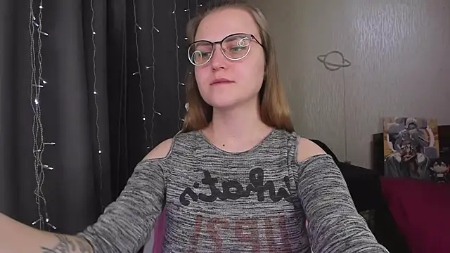 MissBrightShine live sex cam