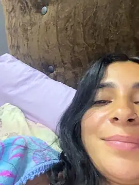 Meganmilk1 live sex cam