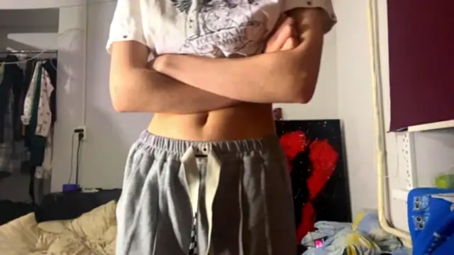 Sweety_Burger's cam snapshot