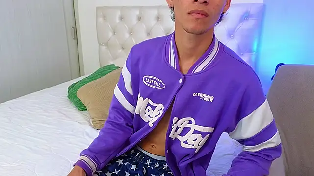 yulian_vasquez's cam snapshot