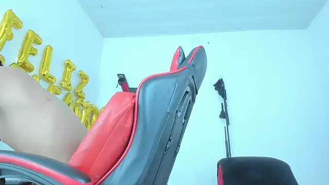 Steven_and_Camilo18's cam snapshot