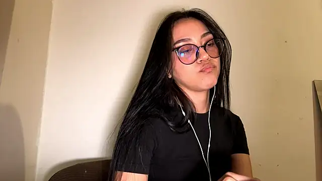 RanaAngelson's cam snapshot