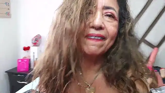 matureluna live sex cam